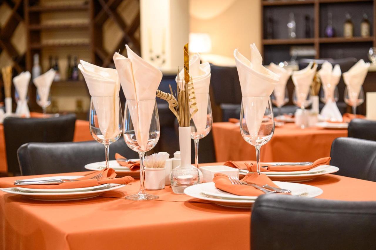 Parklands & Pool Hotel 4*