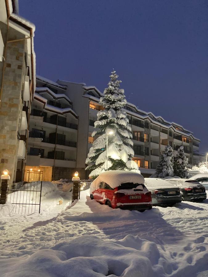 Parklands & Pool Hotel